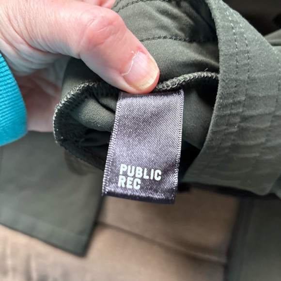 Public Rec Mens Daymaker Pants 34x32 Pull On Green Hidden Drawstring Comfort - Picture 5 of 6